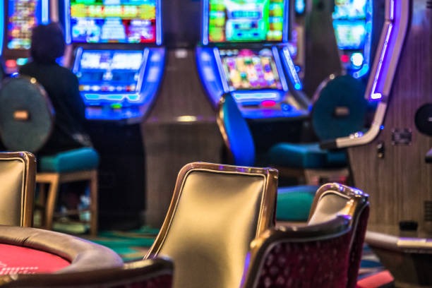 Full-width display of sports and payment integration options on mini toto